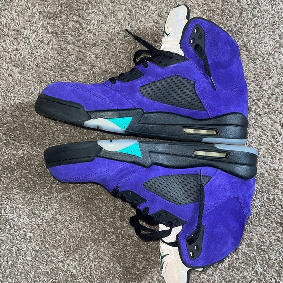 Jordan Grape 5 Size 12 - Picture 7 of 8